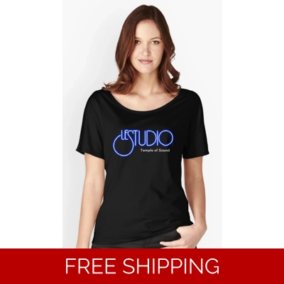 Girlie Le Studio Relaxed Fit T-Shirt TOS White & Blue Logo